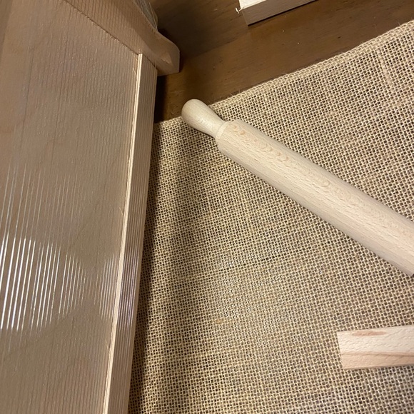 Verve Culture Italian Pasta Chitarra with Rolling Pin - Large - Picture 3 of 11